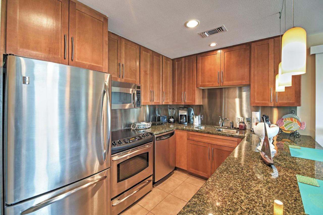 Beachside Club Balcony With Ocean View Apartment Biloxi