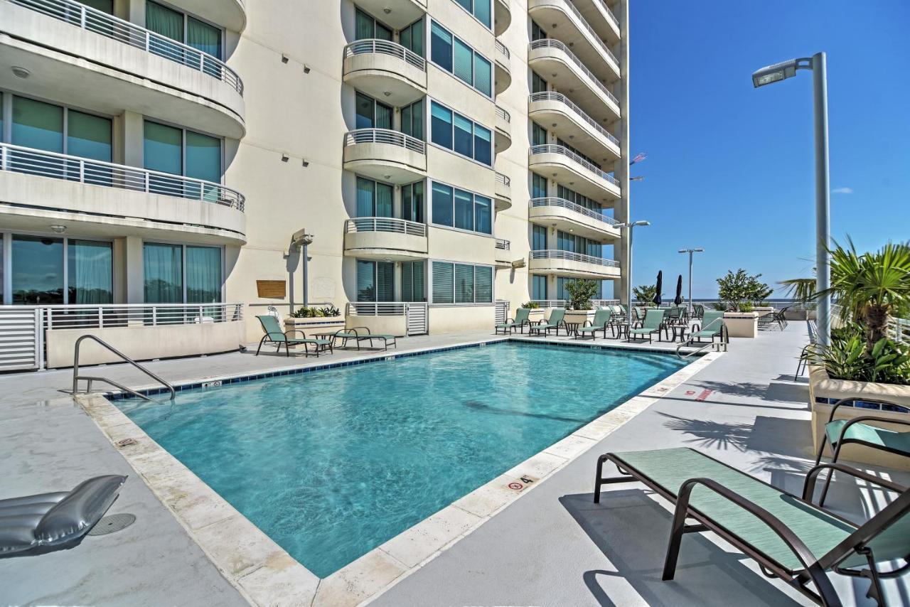 Beachside Club Balcony With Ocean View Apartment